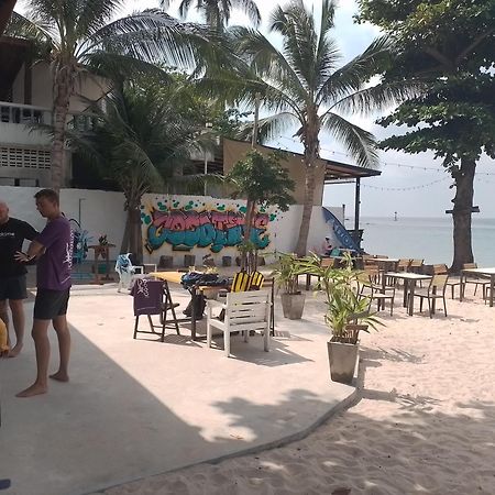 Goodtime Utopia Guesthouse Koh Tao Exterior photo